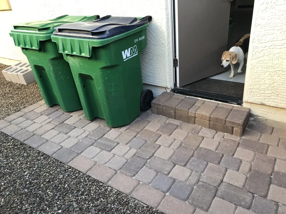 Reliable yard maintenance in Peoria, AZ by Rolling Rock Landscape