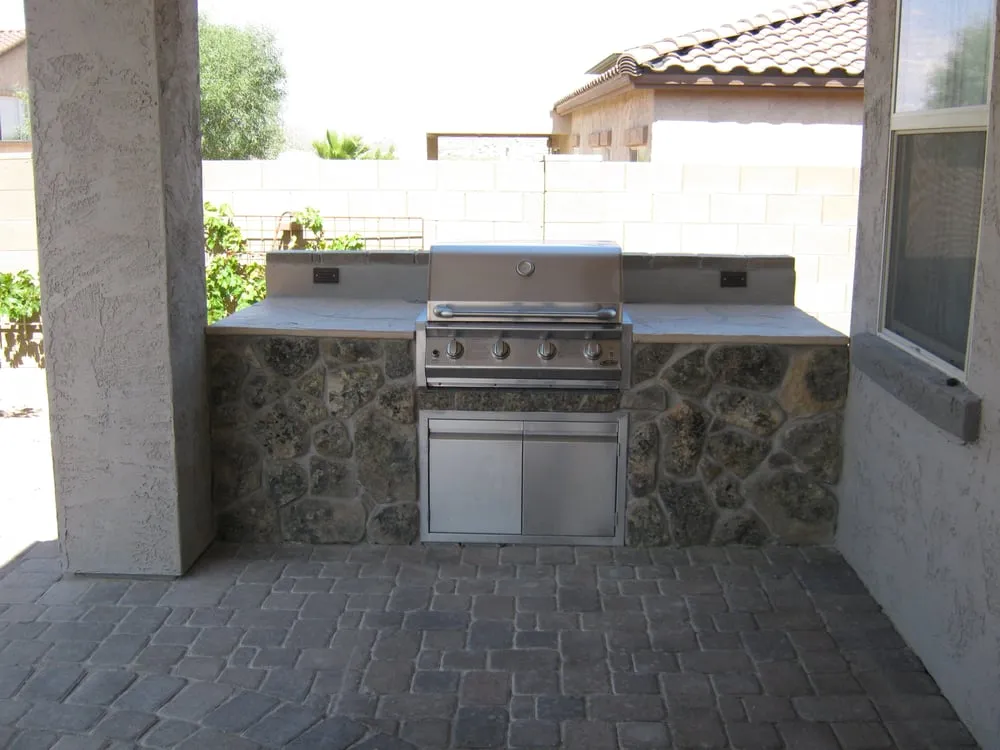 Reliable lawn care service for year-round maintenance across Peoria, AZ - Rolling Rock Landscape