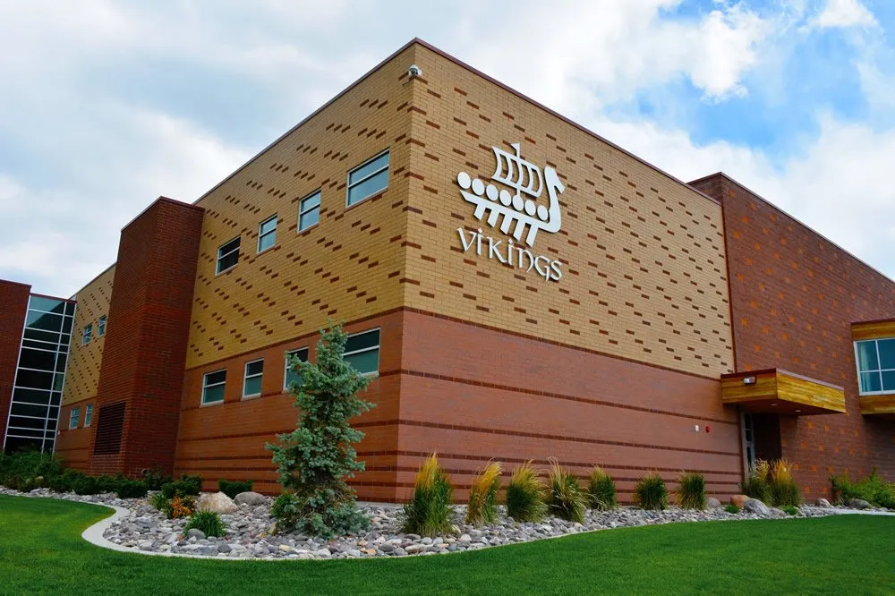 Custom outdoor landscaping experts serving Sandy, UT - Rollins Landscaping