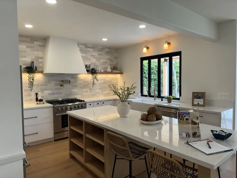 Reliable landscaping services experts serving San Diego, CA - Rom Builders