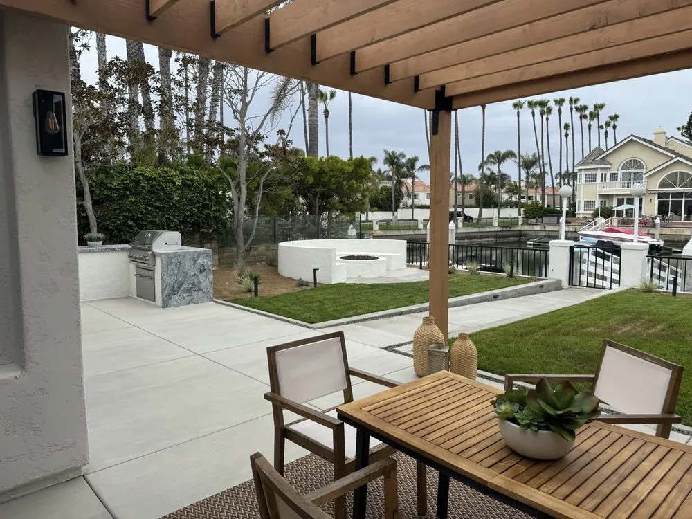 Expert lawn mowing service in San Diego, CA - Rom Builders