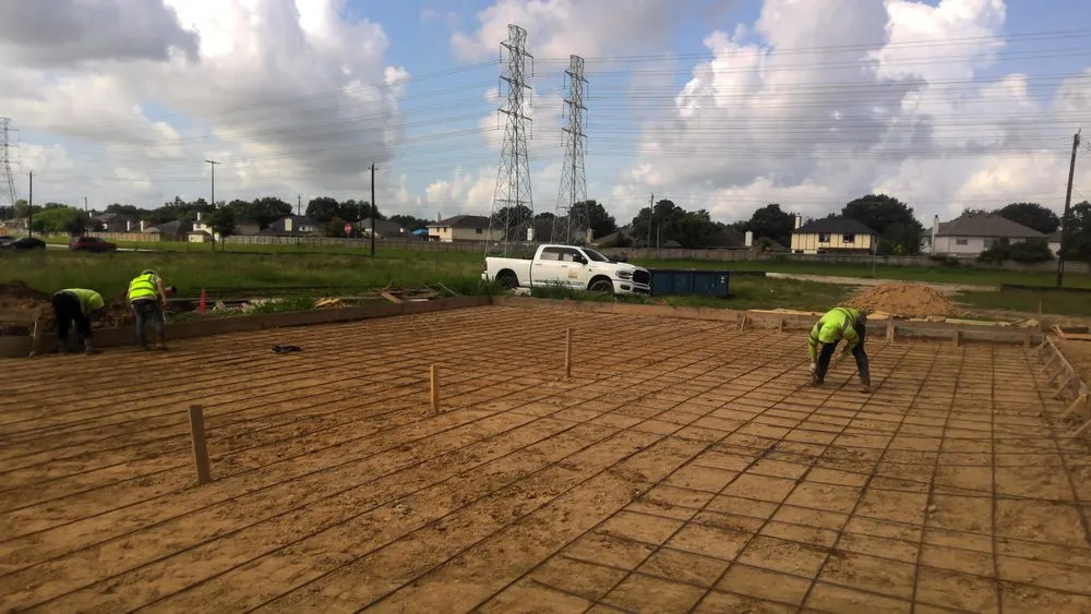 Professional garden landscaping in Magnolia, TX - Roma Construction