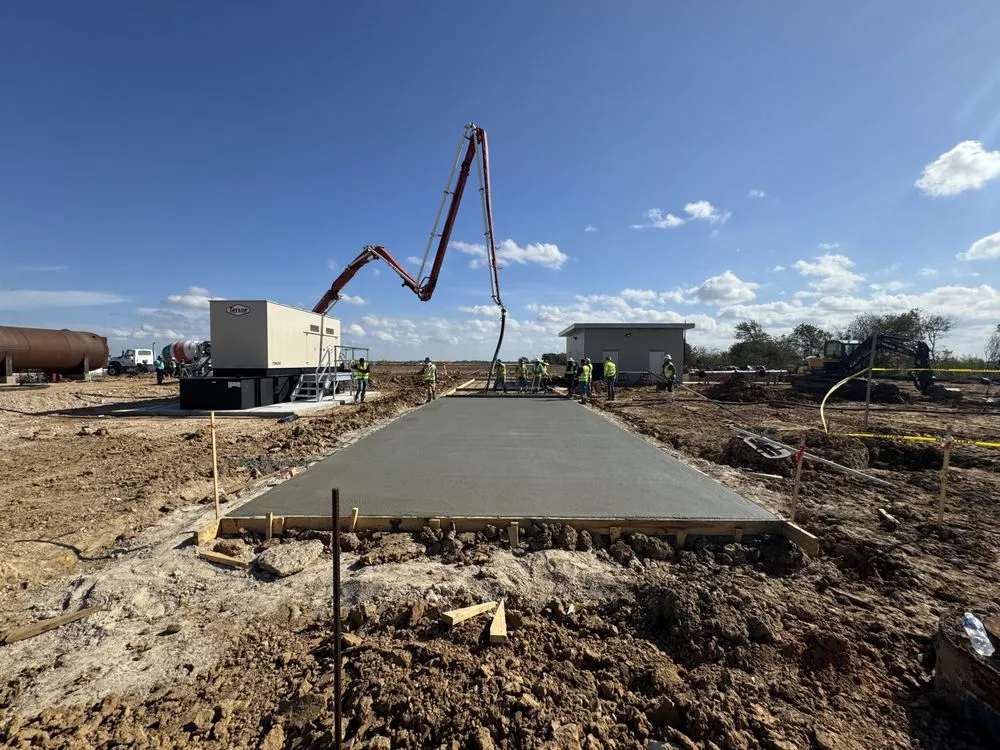 Custom landscape design in Magnolia, TX - Roma Construction