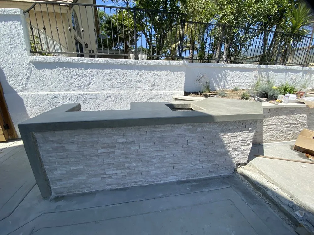 Custom lawn mowing service experts serving Lake Forest, CA - Roman Construction and Landscaping