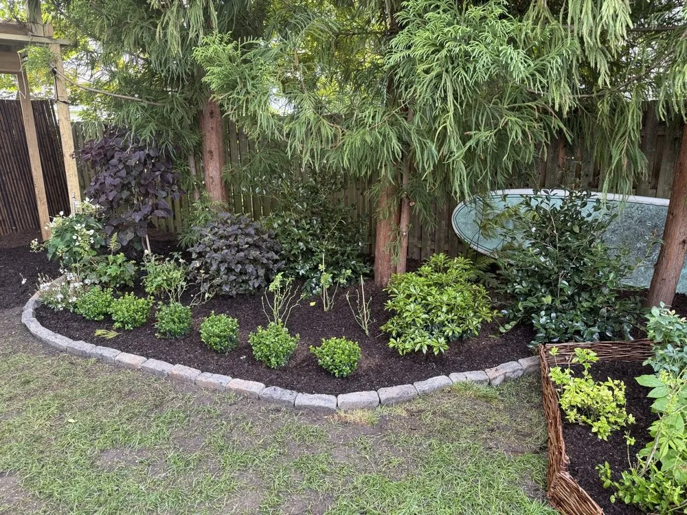 Custom yard maintenance in White Plains, NY - Roman Design & Landscaping
