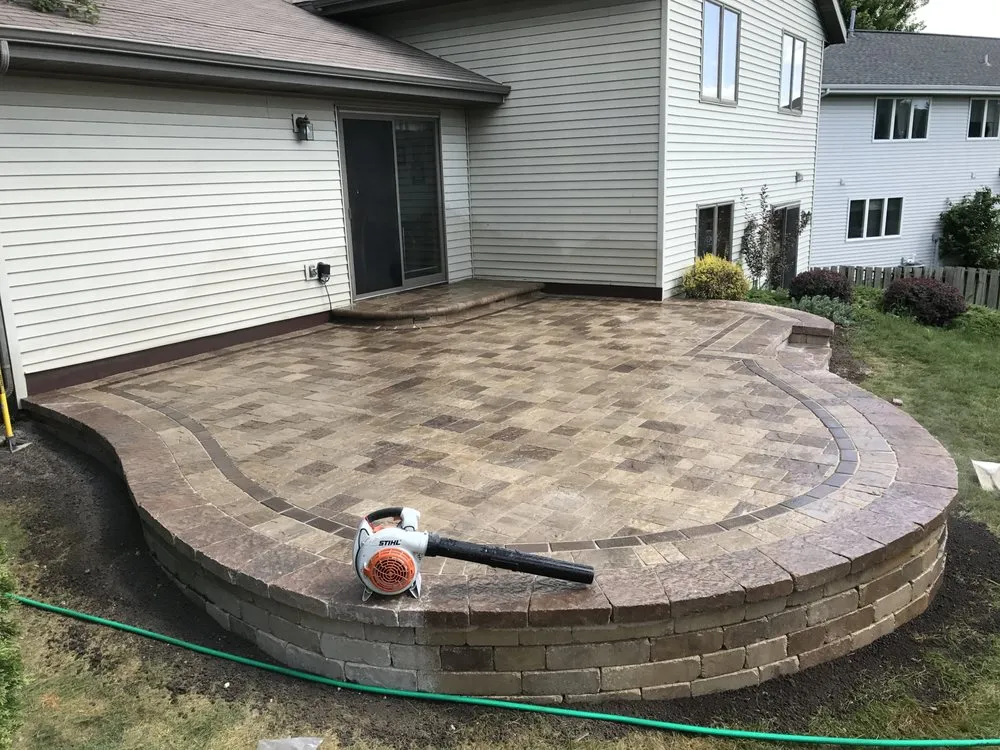 Affordable lawn care service in Madison, WI - Roman Landscape and Snow Removal