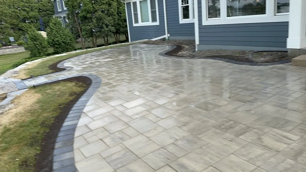 Reliable lawn mowing service in Madison, WI - Roman Landscape and Snow Removal