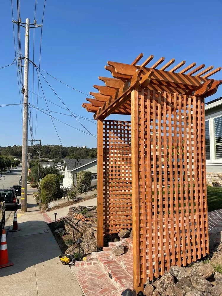 Top-rated yard maintenance for homes across East Palo Alto, CA - Roman Landscape