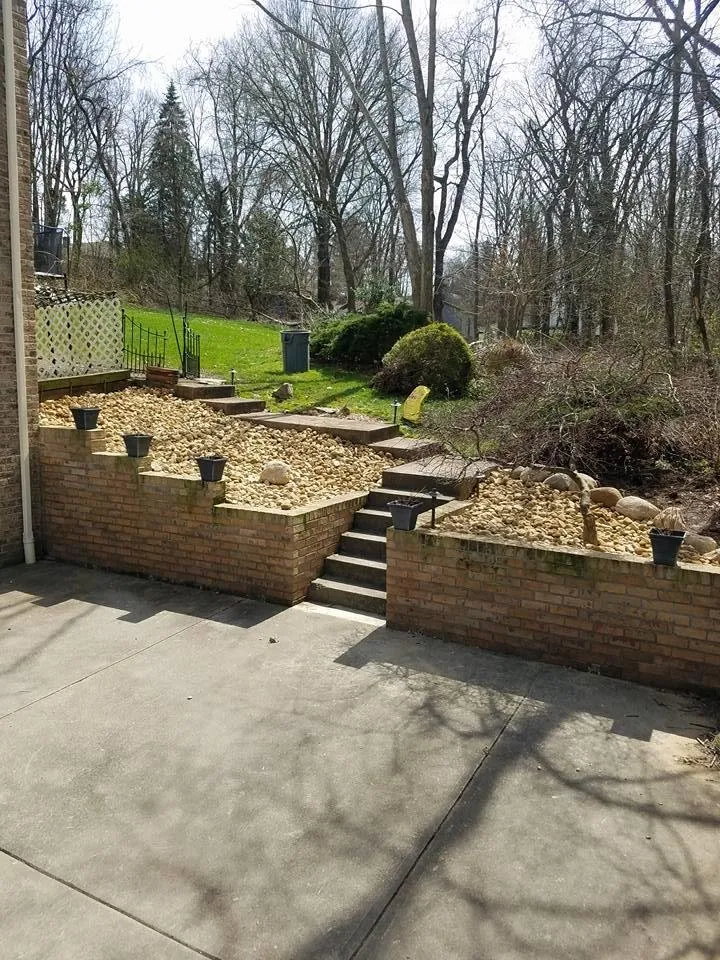 Trusted lawn care service in Jefferson Hills, PA - Roman's Lawn & Landscape