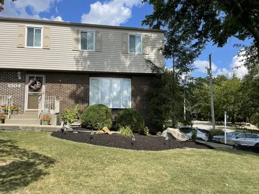 Roman's Lawn & Landscape