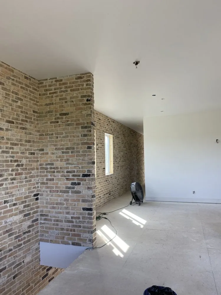 Professional landscaping services for residential properties in San Antonio, TX by RomansEmpire