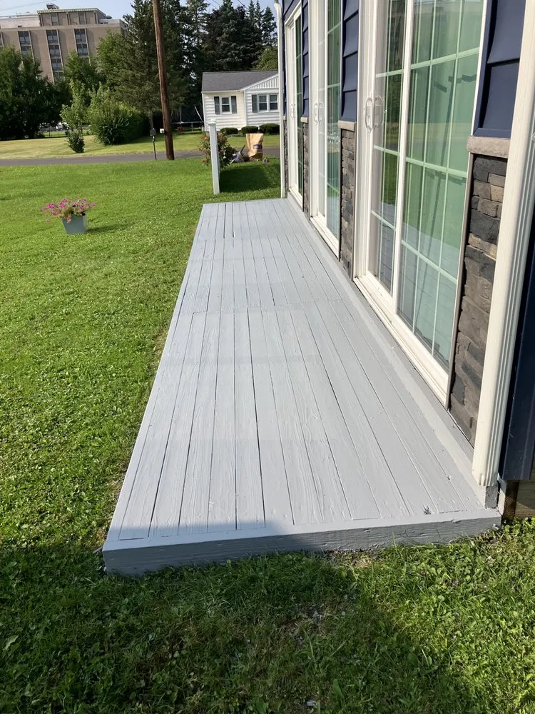 Professional lawn mowing service in Auburn, NY by Romeo Services