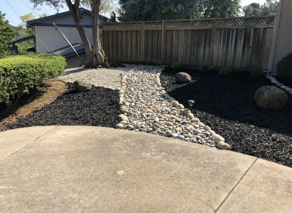 Custom lawn mowing service in Modesto, CA - Romero Landscape