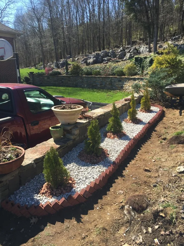 Local lawn care service for residential properties in Huntsville, AL by Romero Landscaping & Lawn Care