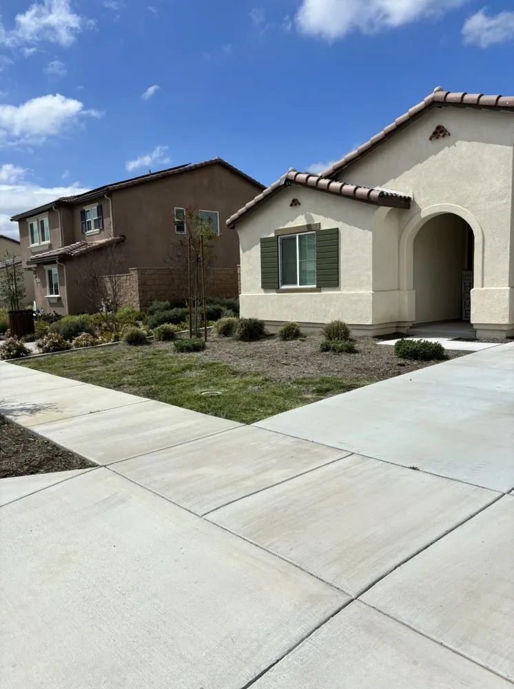Custom residential landscaping experts serving Menifee, CA - Romero Landscaping