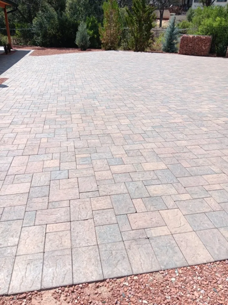 Expert yard maintenance in Rimrock, AZ by Romero Landscaping