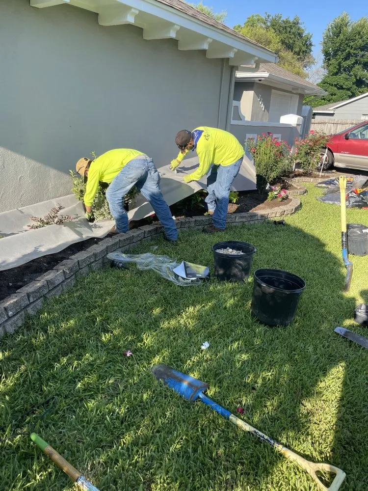 Trusted residential landscaping for residential properties in Houston, TX by Romero Lanscaper