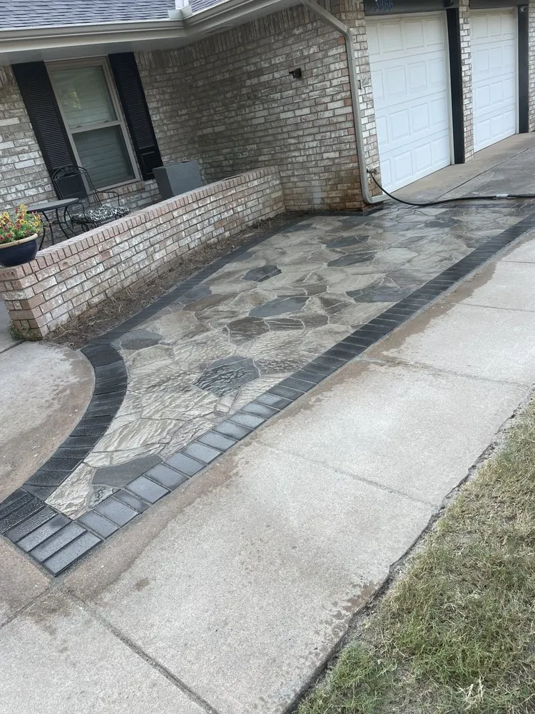 Expert yard maintenance near you across Clinton, OK - Romero Pavers & Construction