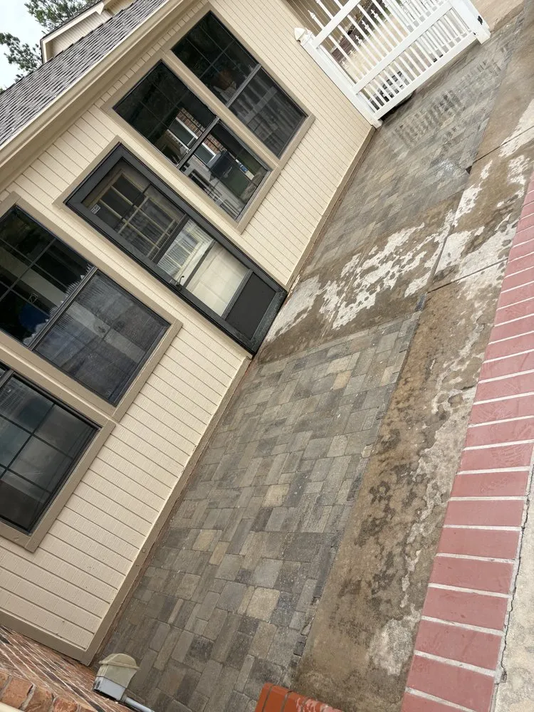 Reliable lawn care service experts serving Clinton, OK - Romero Pavers & Construction