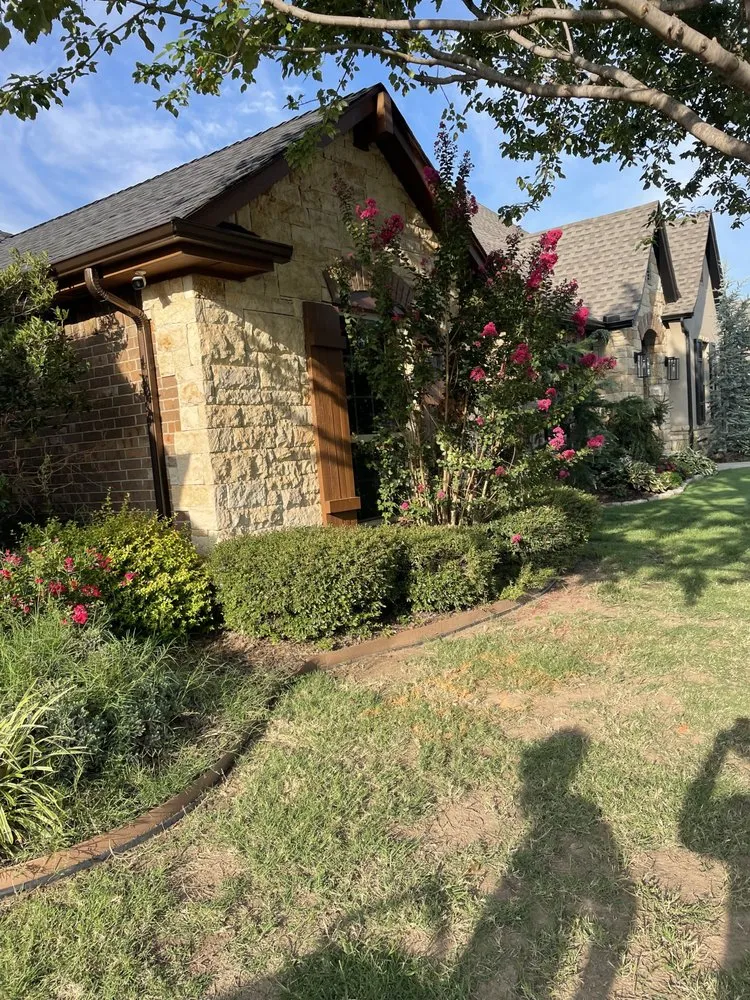 Custom lawn care service in Clinton, OK - Romero Pavers & Construction