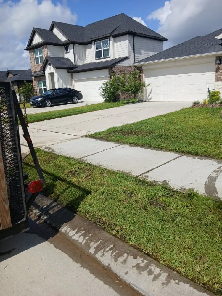 Local landscape design in Pearland, TX - Romero