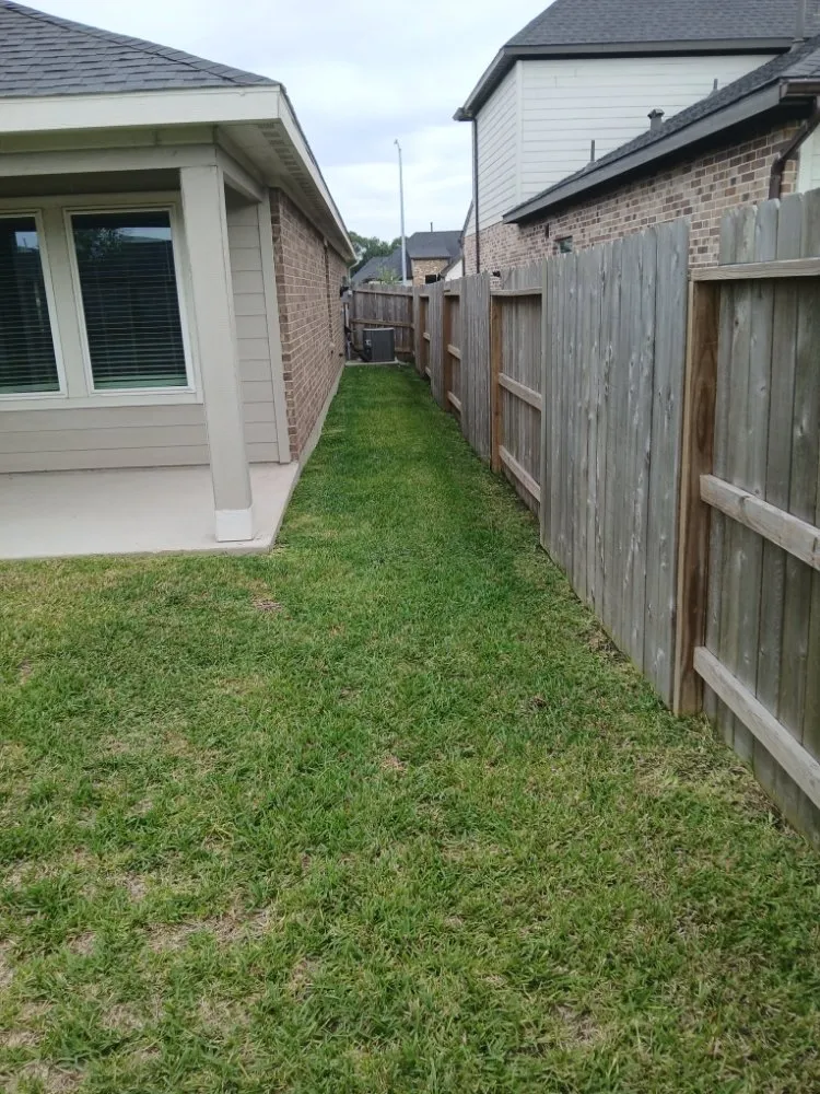 Trusted outdoor landscaping in Pearland, TX - Romero