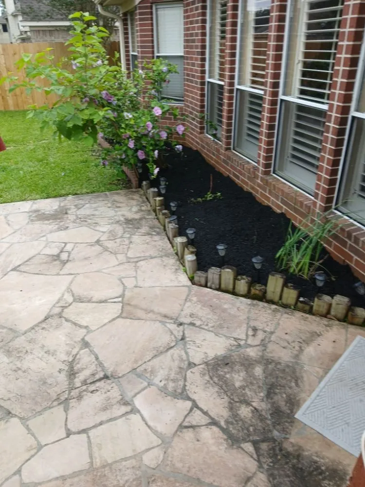 Top-rated landscape installation for residential properties in Pearland, TX by Romero