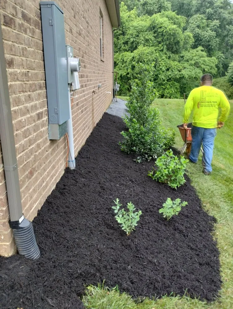 Local residential landscaping in Maryville, TN by Romero's grounds management