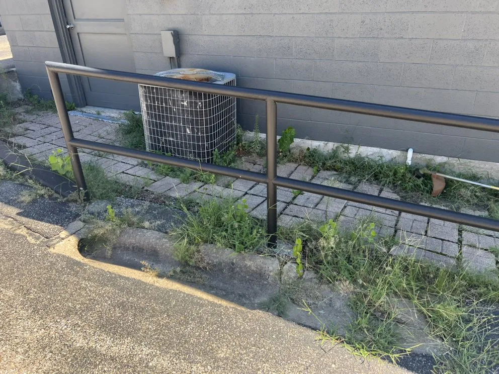 Trusted lawn care service experts serving Ponca City, OK - Romero’s Tree & Landscaping Service’s