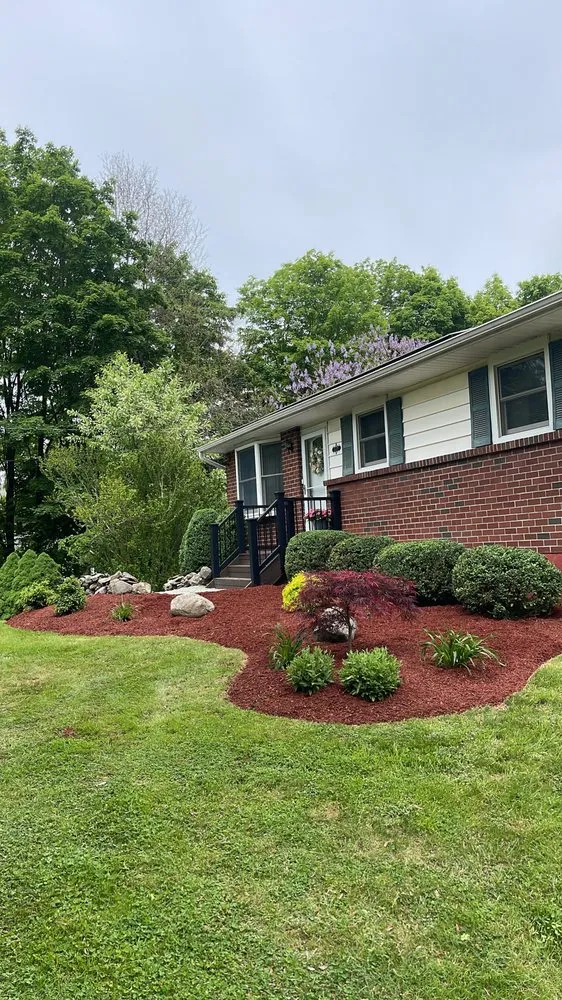 Custom outdoor landscaping in Washingtonville, NY by Romer's Landscaping and Lawncare