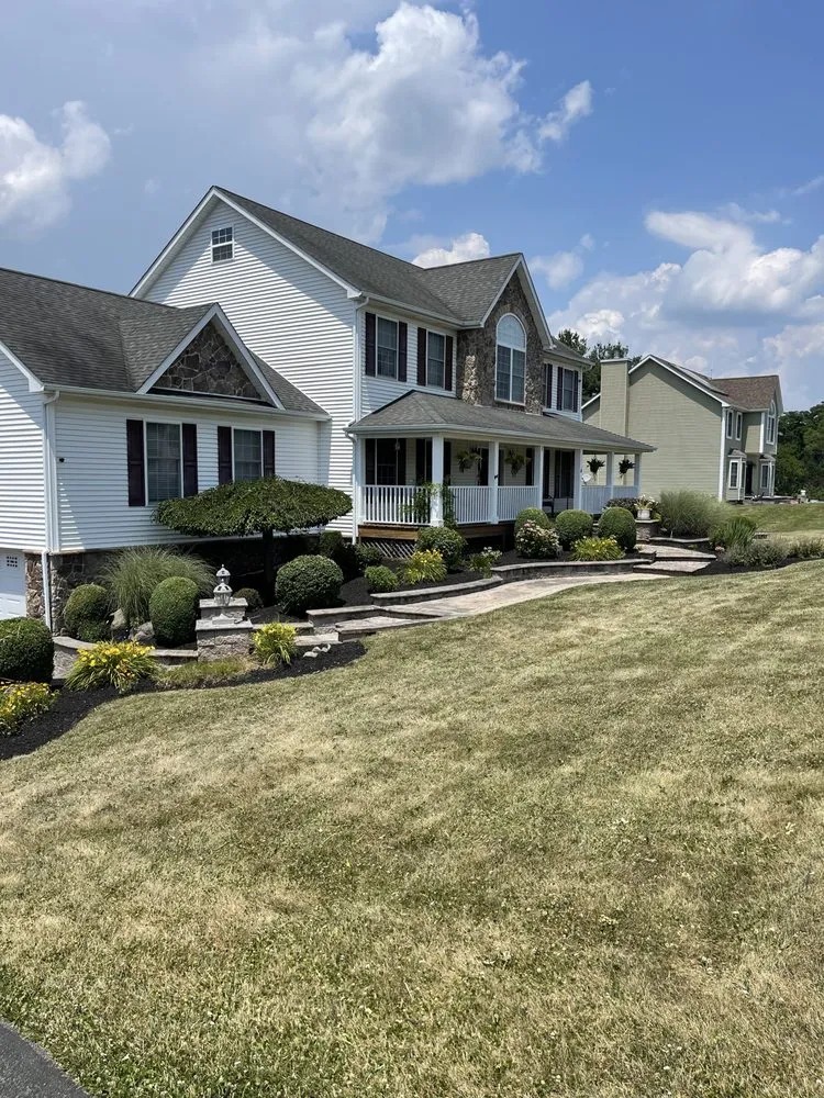 Expert yard maintenance in Washingtonville, NY - Romer's Landscaping and Lawncare