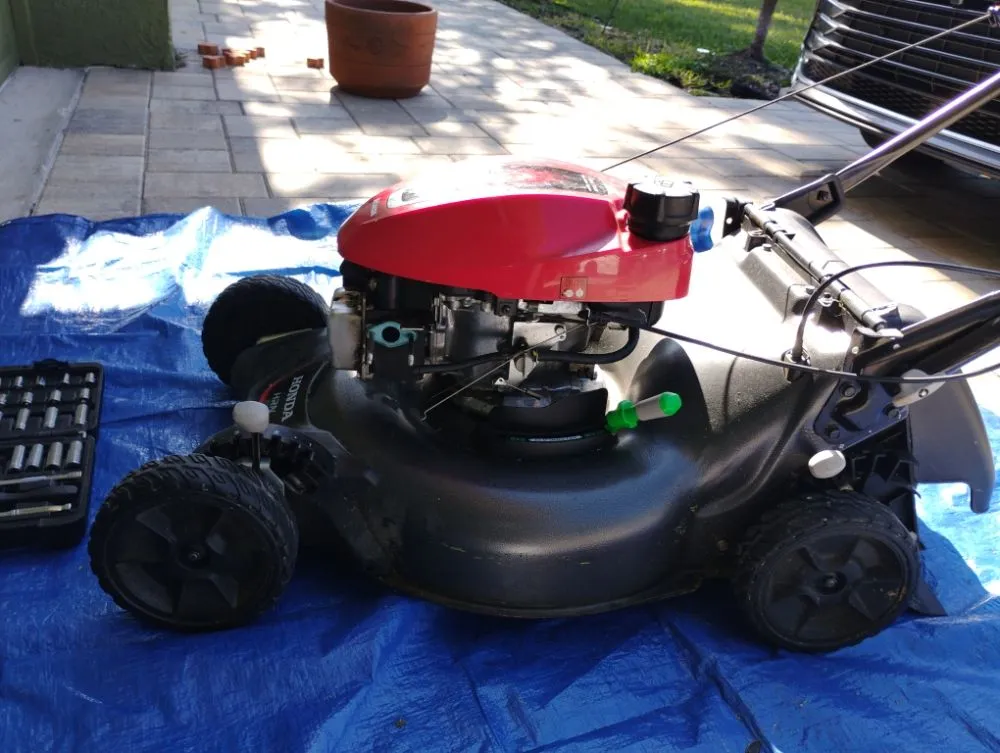 Custom lawn mowing service in Tampa, FL - Rome's Mobile Lawnmower Repair