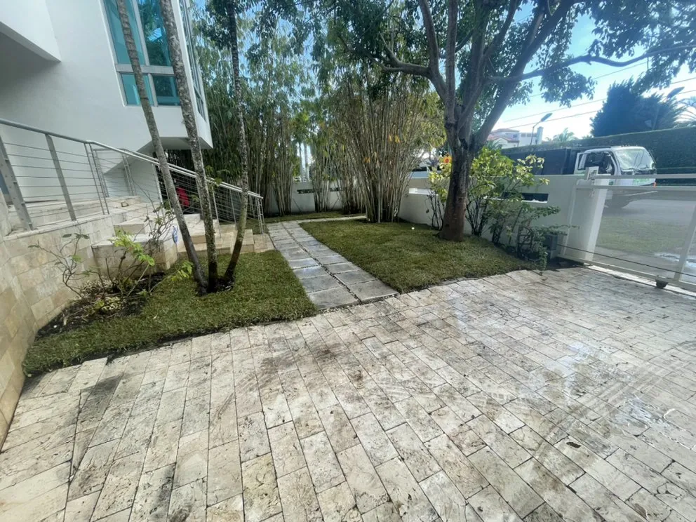 Trusted residential landscaping in Miami, FL by Romex Maintenance