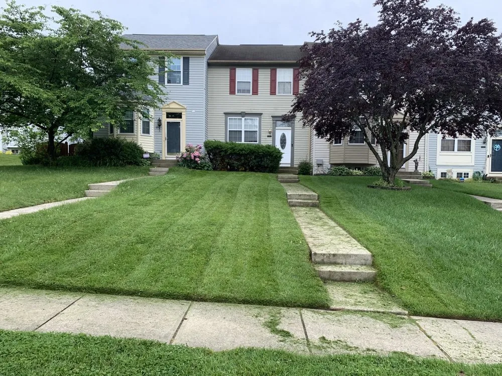 Local outdoor landscaping in Pasadena, MD by Romon’s Lawncare