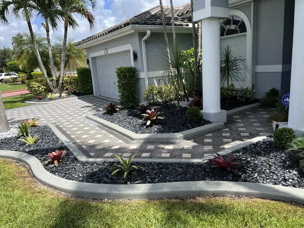 Local yard maintenance experts serving Kendall, FL - Romy Landscaping Design & Borders