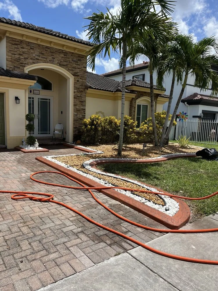 Expert outdoor landscaping in Kendall, FL - Romy Landscaping Design & Borders