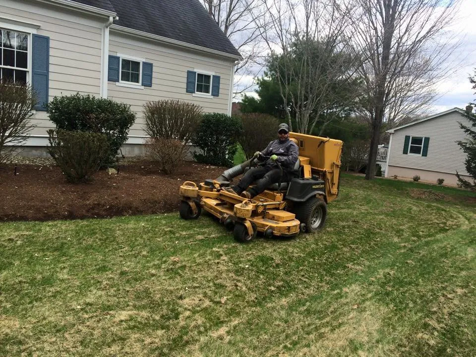 Reliable lawn care service experts serving Marlborough, MA - Ronaldo’s Landscape