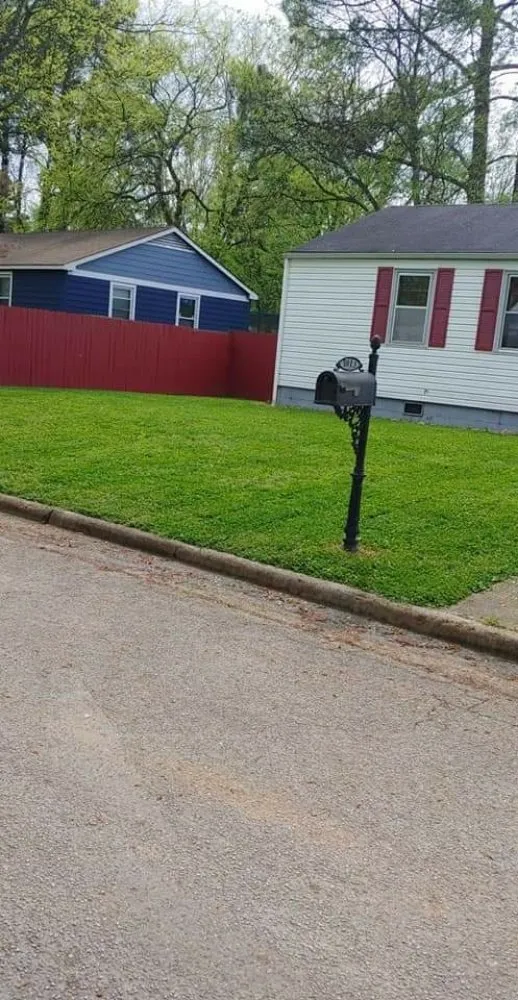 Top-rated lawn mowing service in Huntsville, AL - Rondo Landscaping