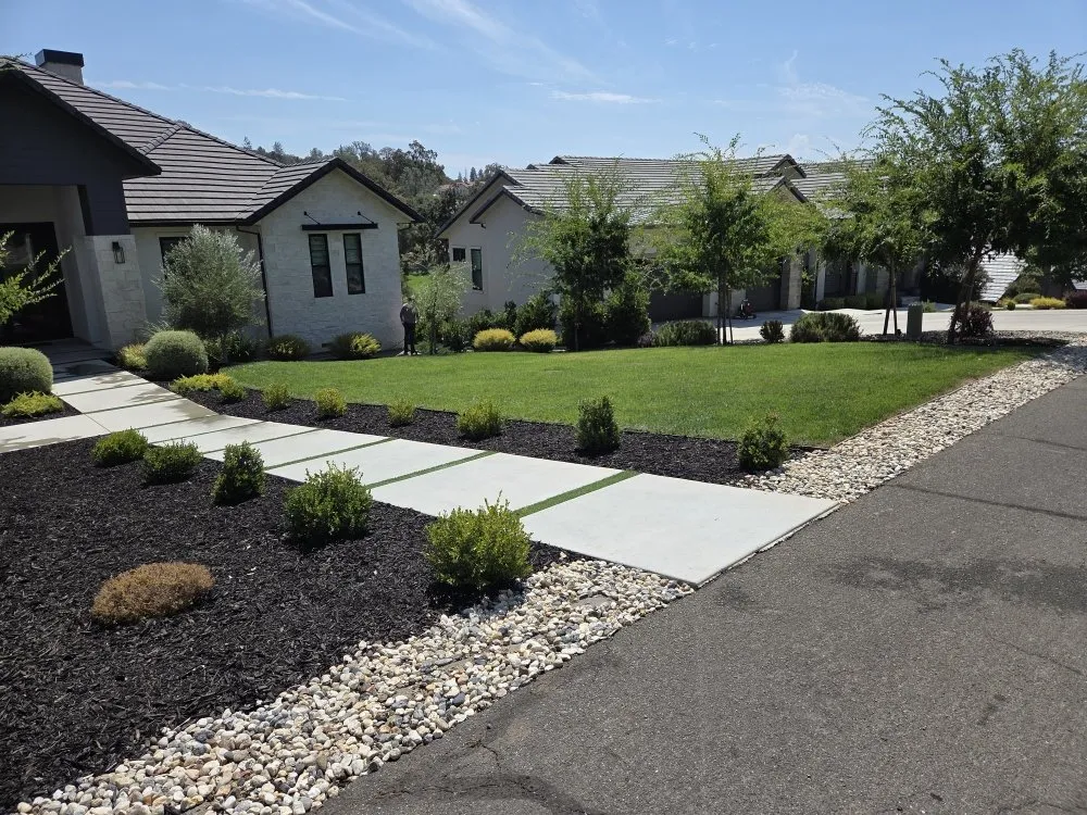 Trusted landscape installation in Auburn, CA - Roney's Yard Maintenance