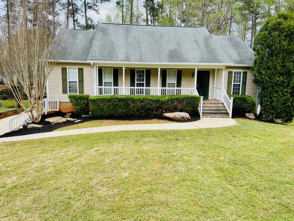 Local outdoor landscaping for year-round maintenance across Newnan, GA - Ronig Outdoors