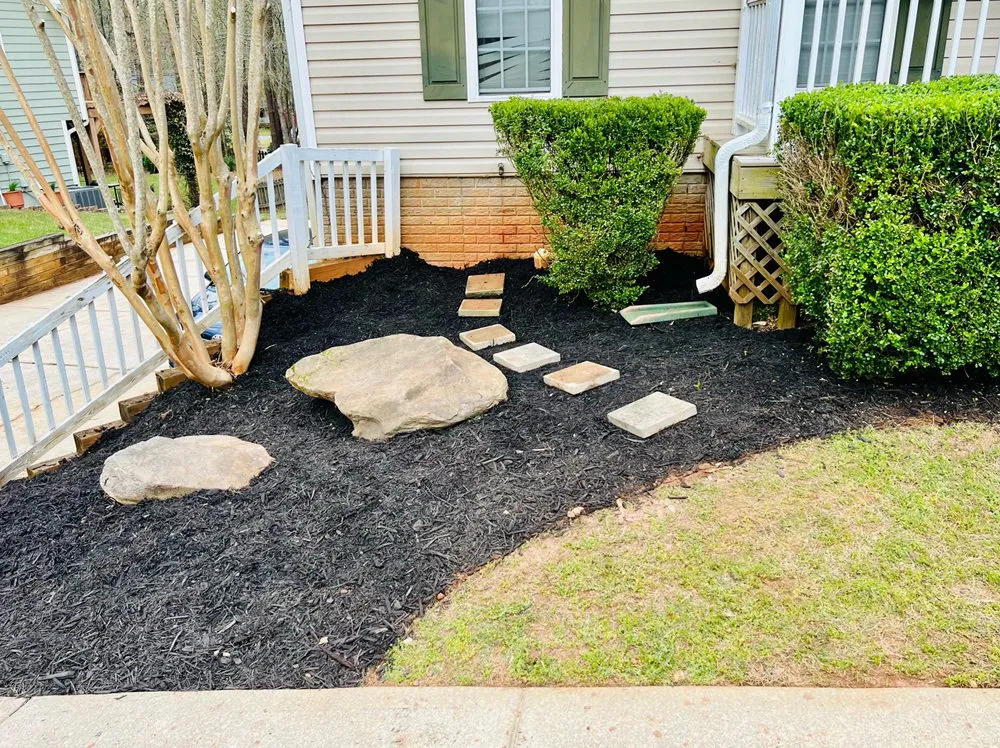 Reliable lawn care service experts serving Newnan, GA - Ronig Outdoors