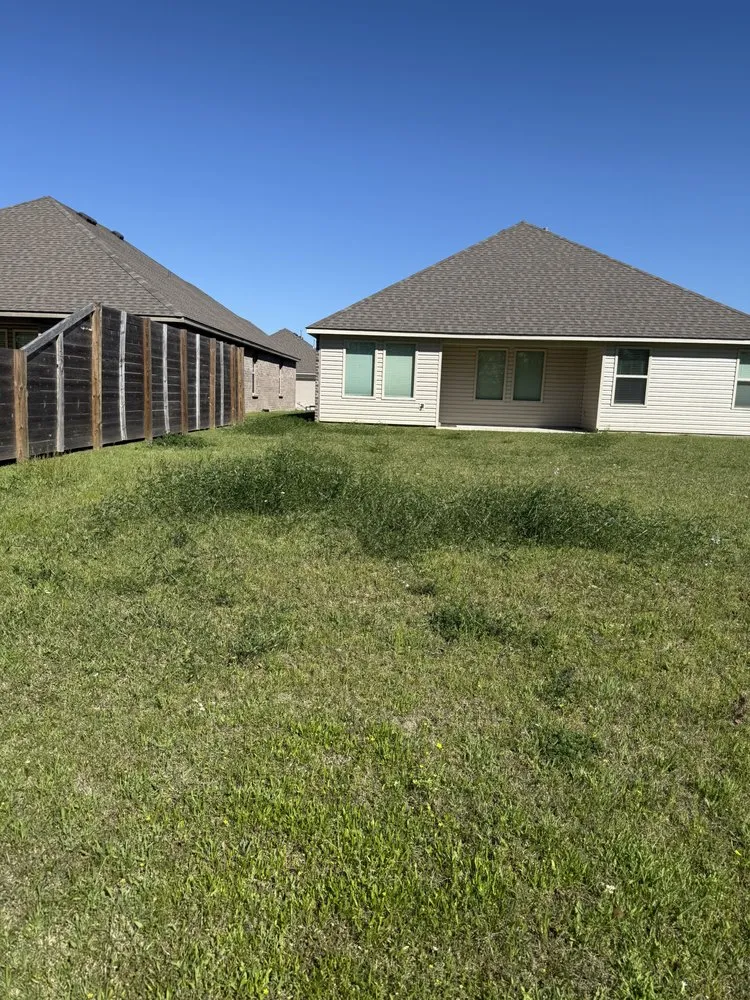 Custom landscape installation for beautiful yards across Duson, LA - Ronnie’s Lawn Care