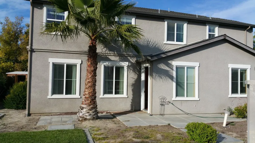 Custom outdoor landscaping experts serving Los Banos, CA - Ronnys