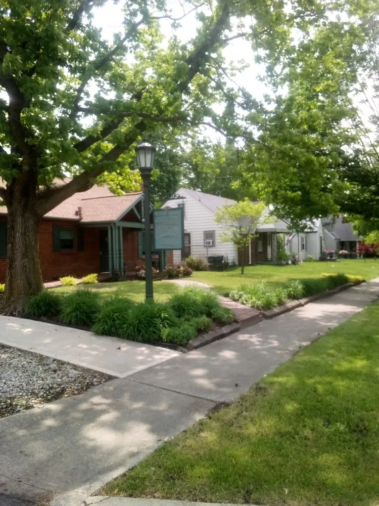 Top-rated outdoor landscaping experts serving Anderson, IN - Ron's Lawn Care