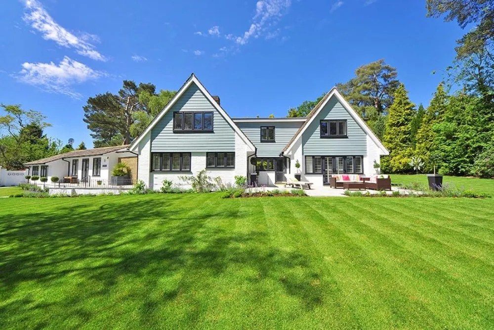 Reliable yard cleanup service for residential properties in Shenandoah, PA by Ron's Lawn Care