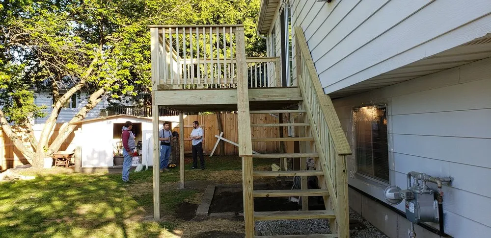 Custom lawn mowing service experts serving Norwalk, CT - Ron's Masonry