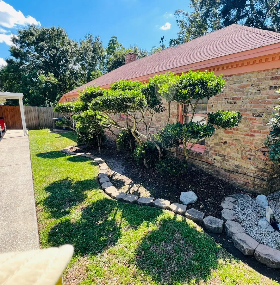 Professional residential landscaping near you in Moss Point, MS by Ronzai Lawn & Garden