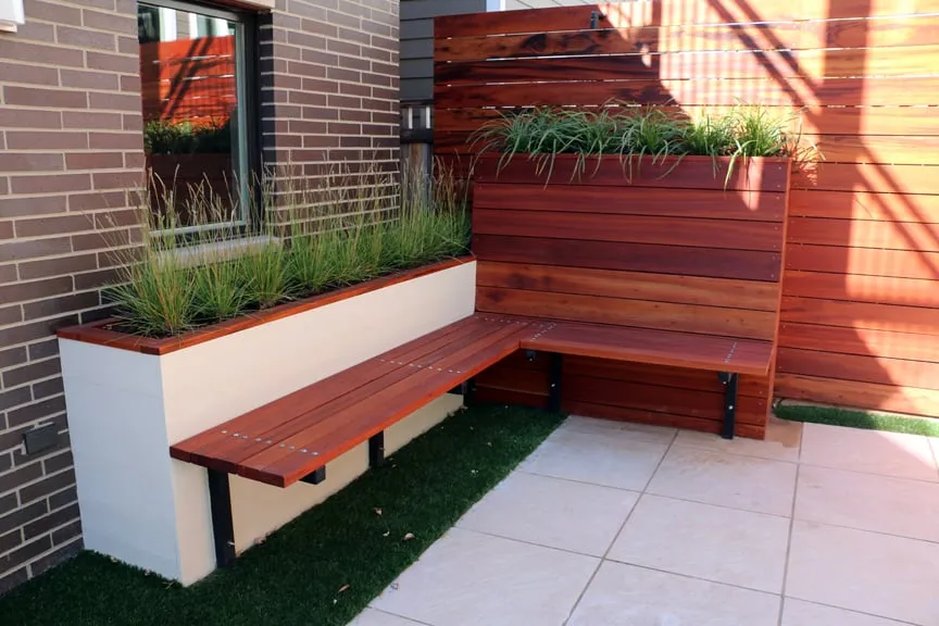 Reliable yard cleanup service in Chicago, IL - Rooftopia