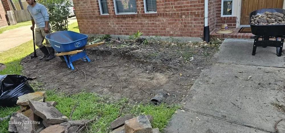 Trusted yard maintenance for year-round maintenance across Tomball, TX - Rooney Residential Services