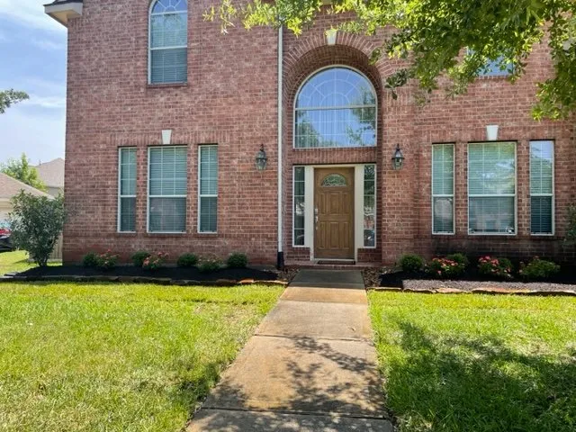 Local residential landscaping in Tomball, TX - Rooney Residential Services